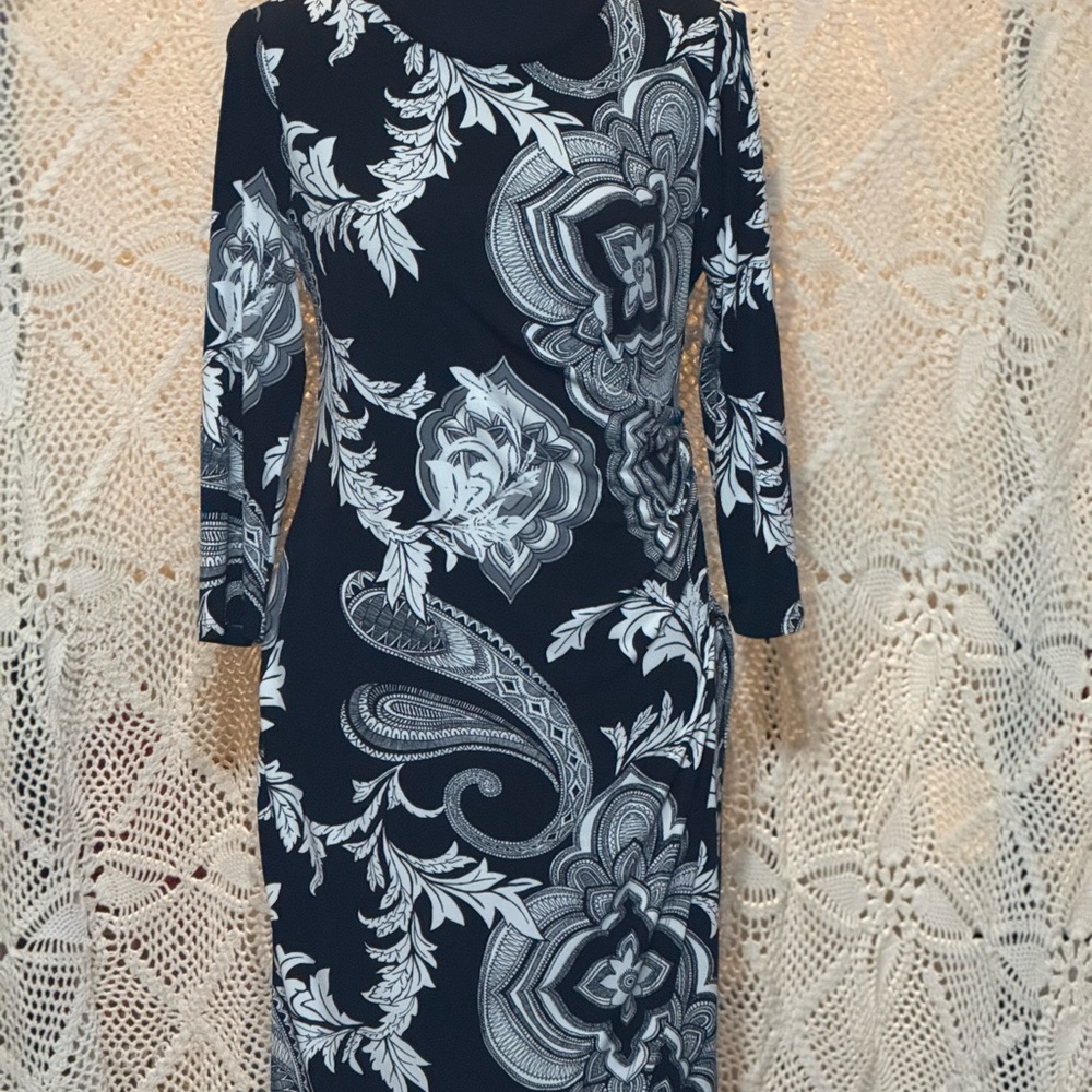 Chico's Black and White Sheath Dress Long Sleeve Scoop Neck